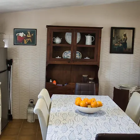 Rural Retreat - Quinta Sol 3 Bedroom House - Nazare, Portugal