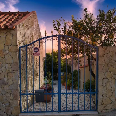 Rural Retreat - Quinta Sol 3 Bedroom House - Nazare, Portugal