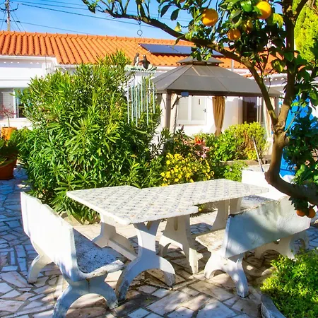 Rural Retreat - Quinta Sol 3 Bedroom House - Nazare, Portugal